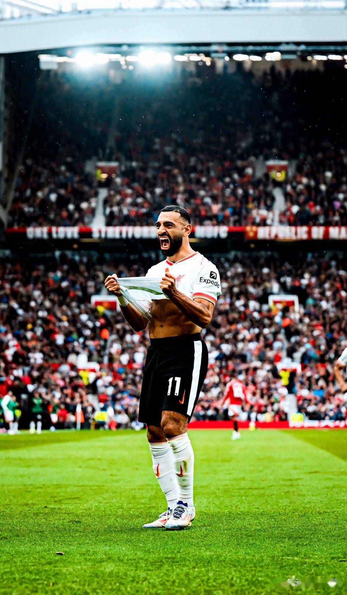 棋牌游戏-萨拉赫迎来七赛季出色发挥，法国队观众热烈欢呼！热度持续攀升的简单介绍-棋牌游戏